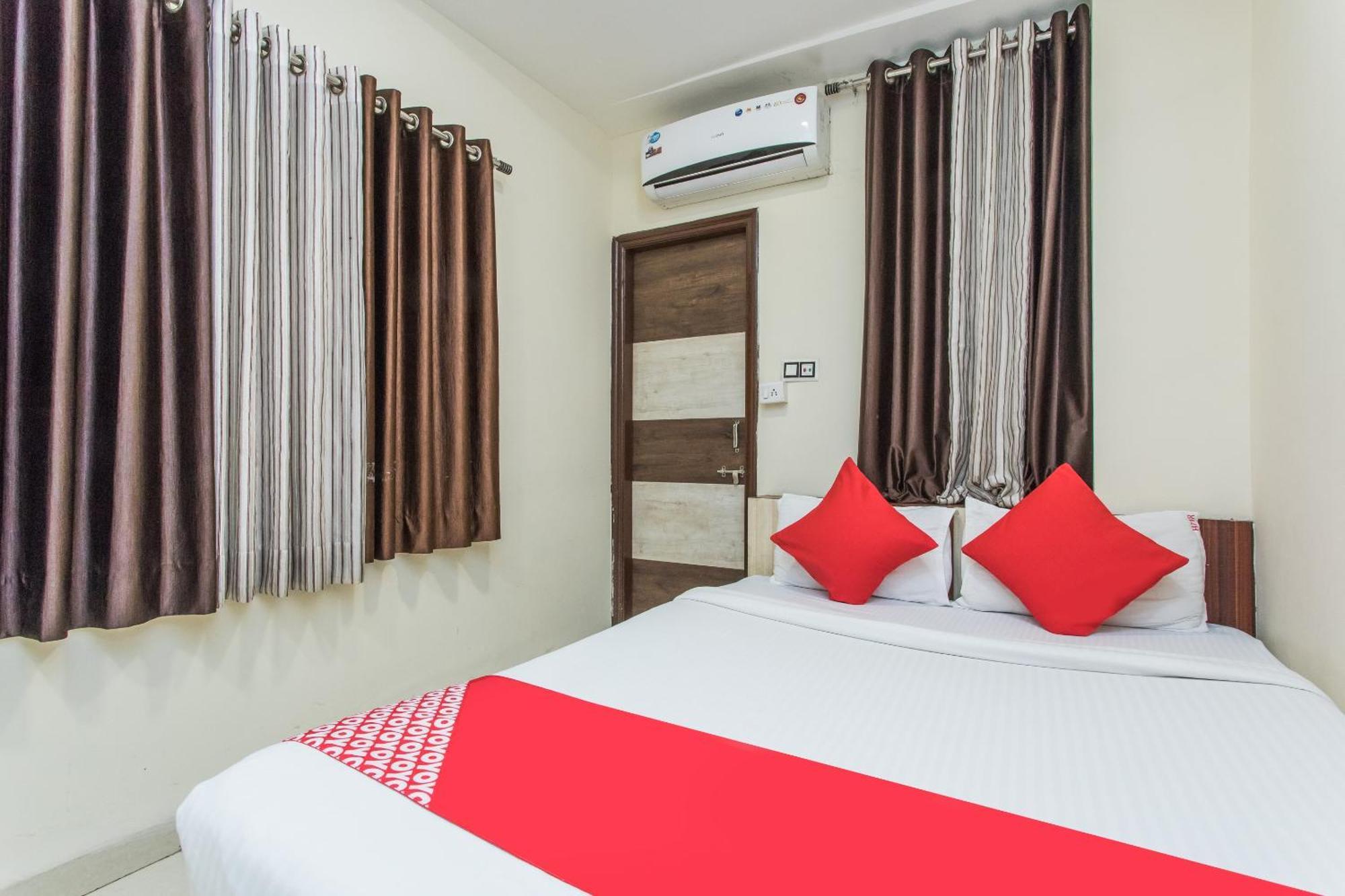 Hotel Mehar Residency Indaur Kültér fotó