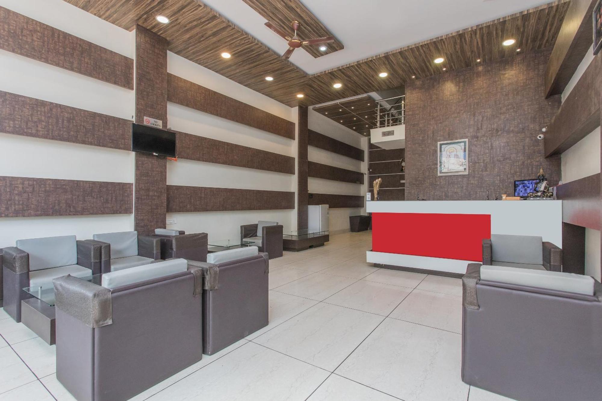 Hotel Mehar Residency Indaur Kültér fotó