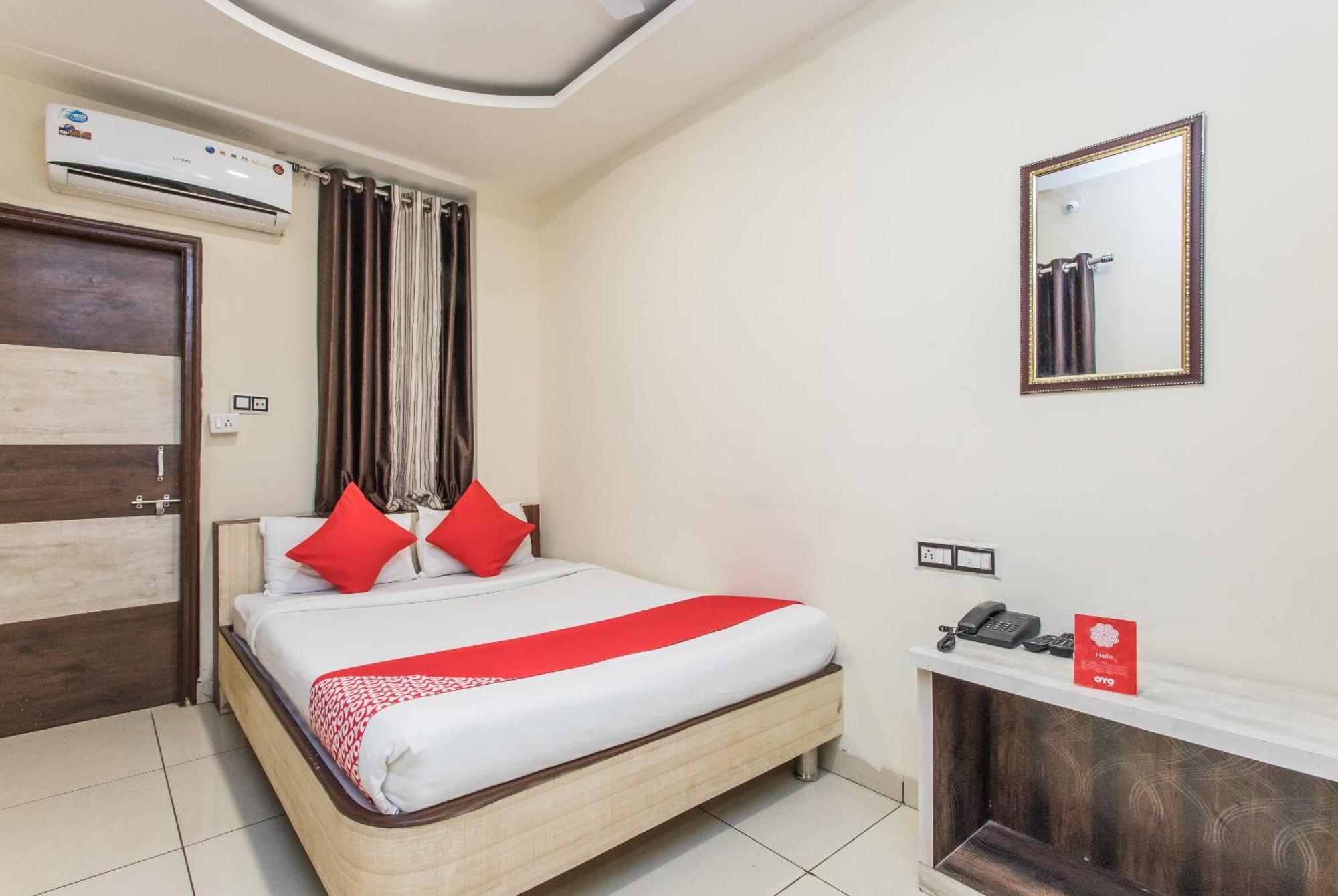 Hotel Mehar Residency Indaur Kültér fotó
