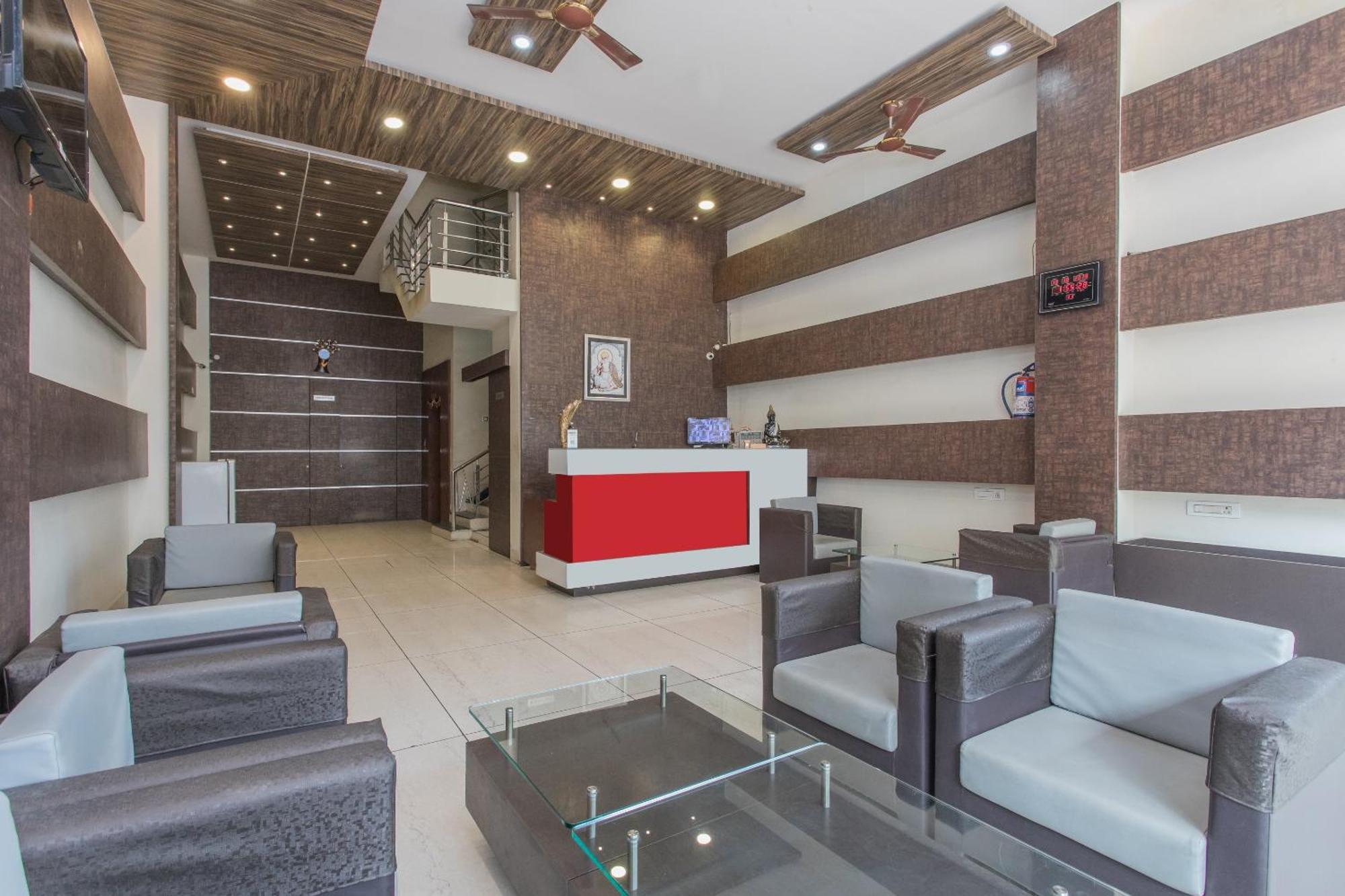 Hotel Mehar Residency Indaur Kültér fotó